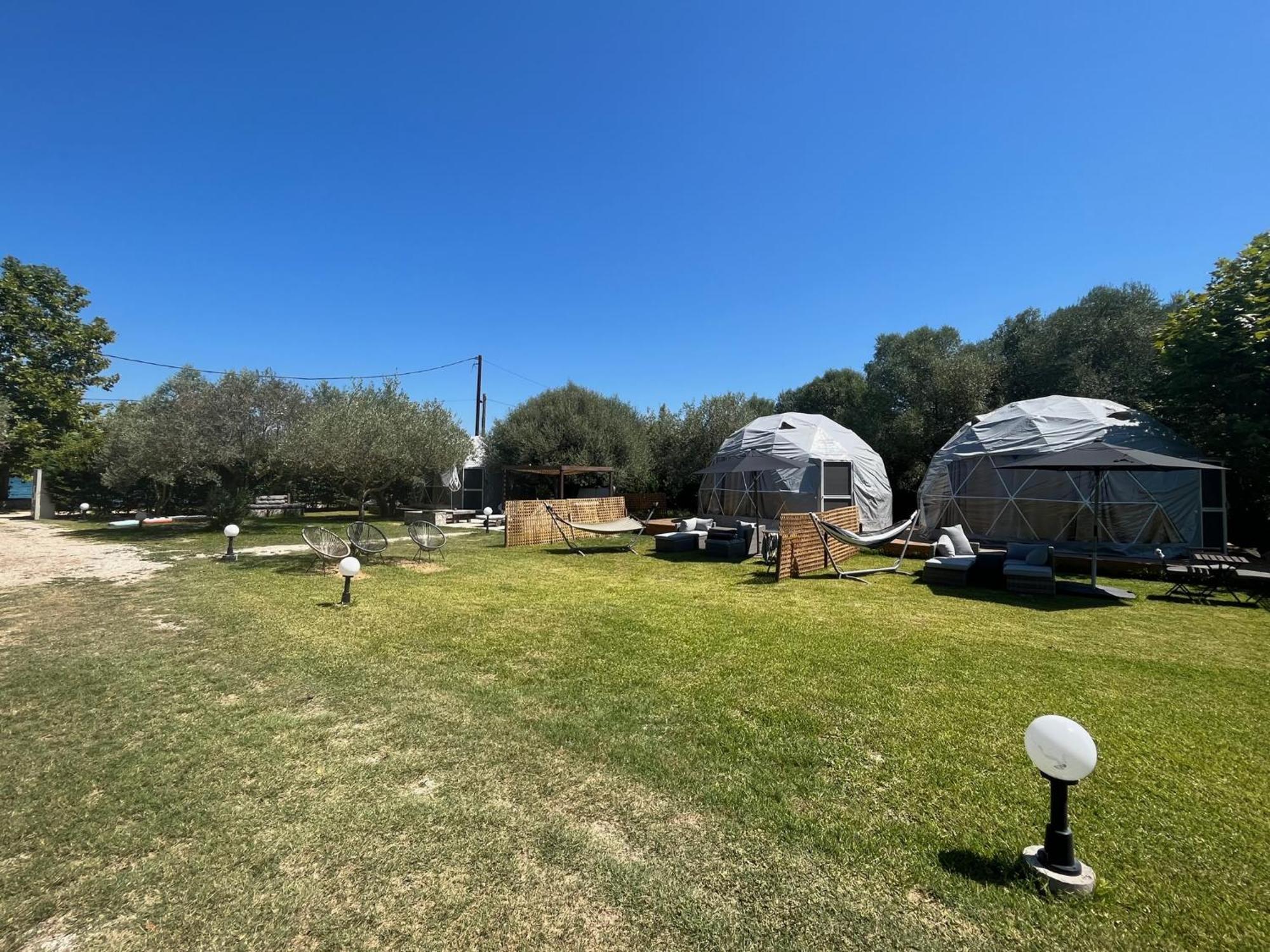 Manna Gea Glamping Domes Hotel Vonitsa Luaran gambar